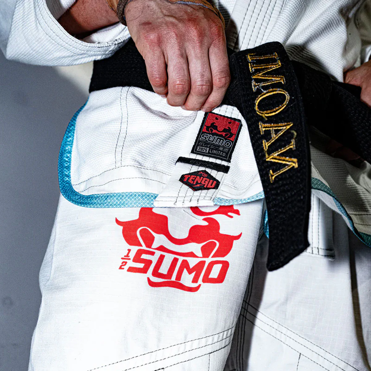 BJJ Gi Half Sumo Tengu Blanco  - Image 14