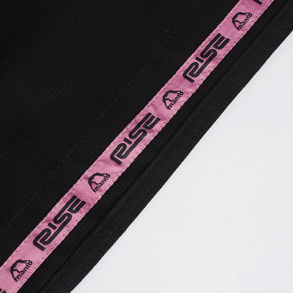 BJJ Gi Manto Rise 2.0 Negro-rosa  - Image 3