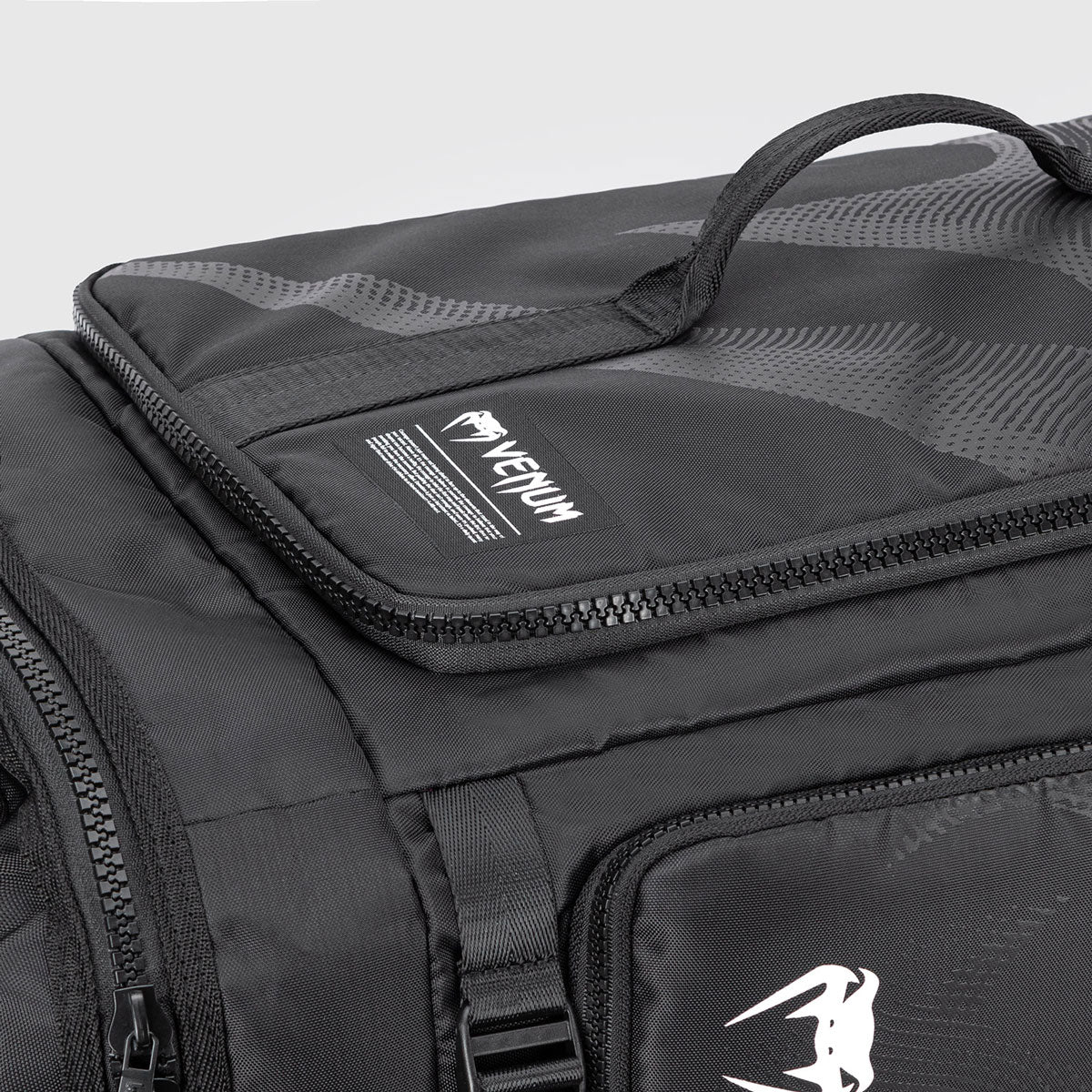 bolsa Venum Shockwave Convertible 60 Lt Negro  - Image 7