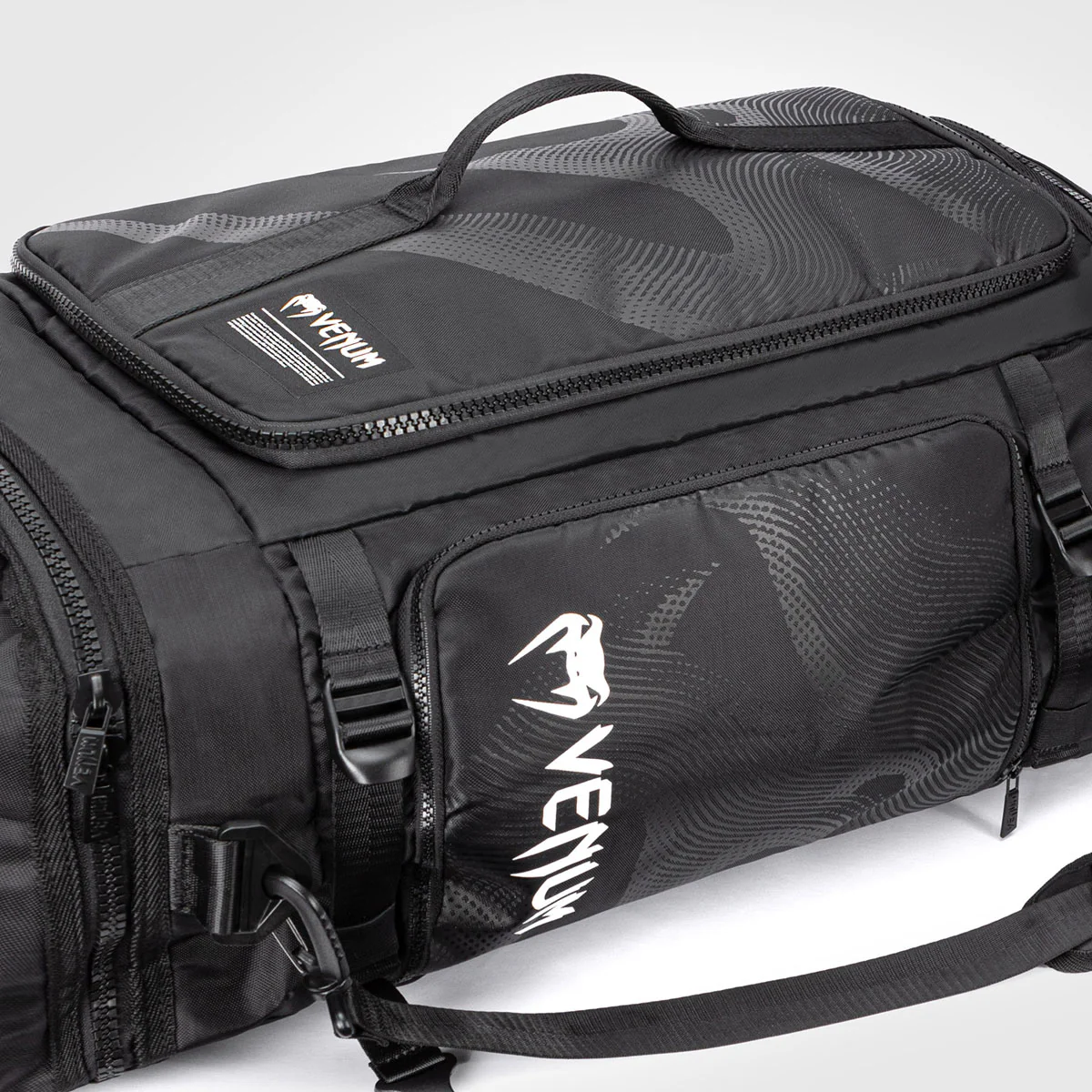 bolsa Venum Shockwave Convertible 60 Lt Negro  - Image 8