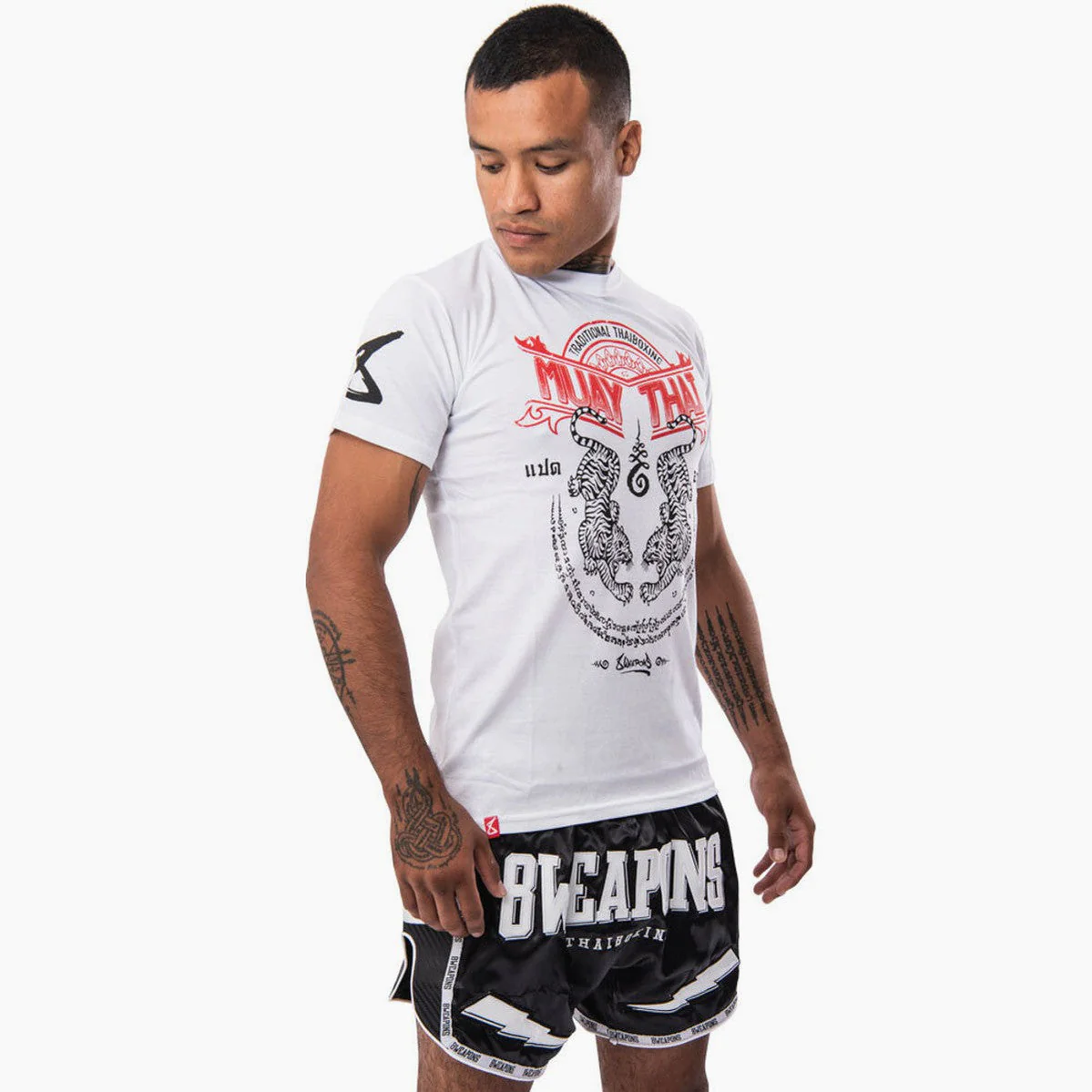 Camiseta 8 Weapons Sak Yant Tigers  - Image 3
