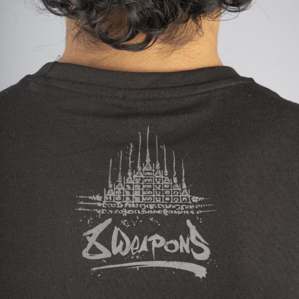 Camiseta 8 Weapons Yantra negro  - Image 7