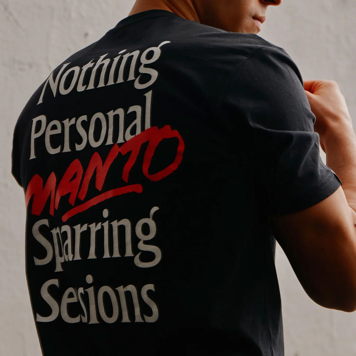 Camiseta Manto Nothing Personal Negro  - Image 3