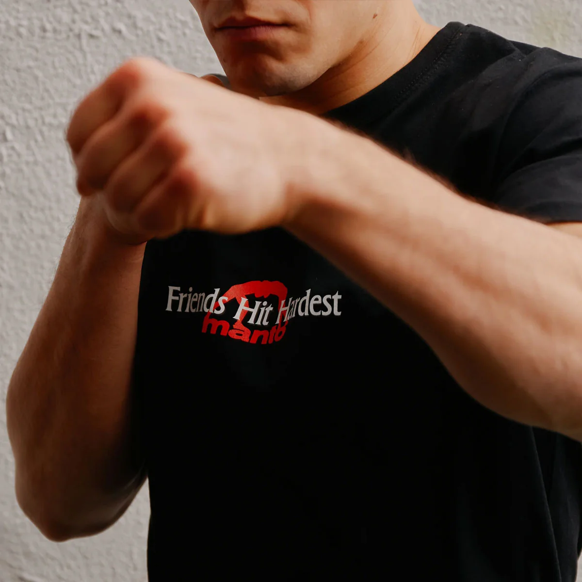 Camiseta Manto Nothing Personal Negro  - Image 4