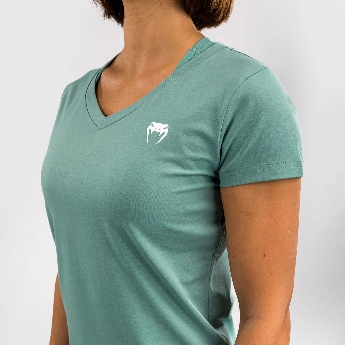 Camiseta Mujer Venum Essential Verde agua  - Image 5