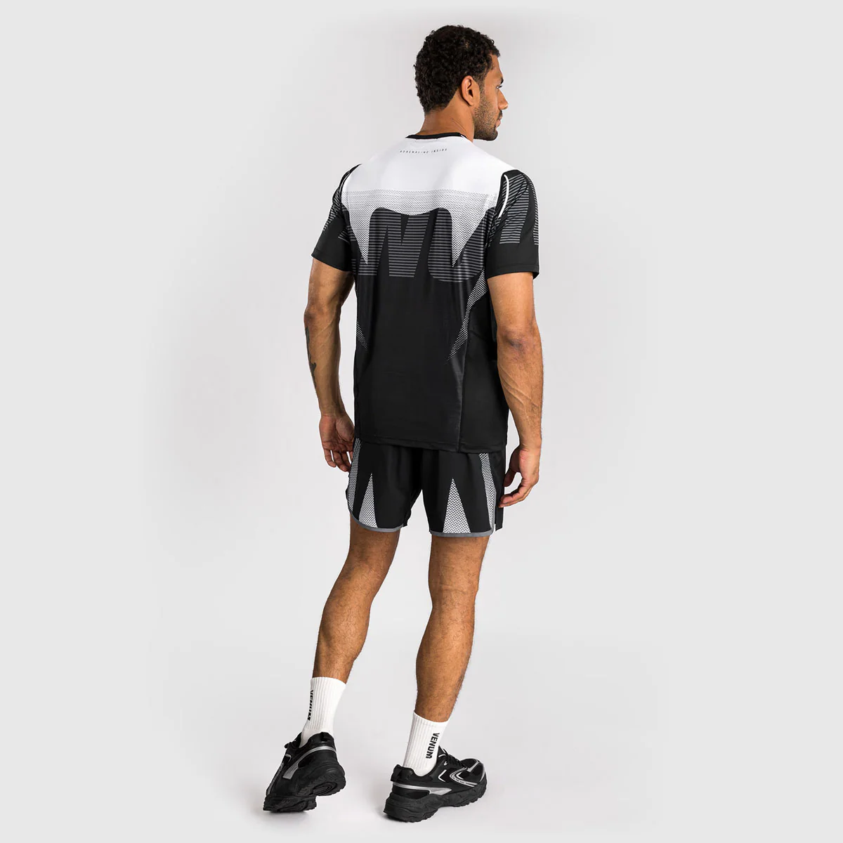 Camiseta Venum Adrenaline Dry Tech Negro-gris - Image 4