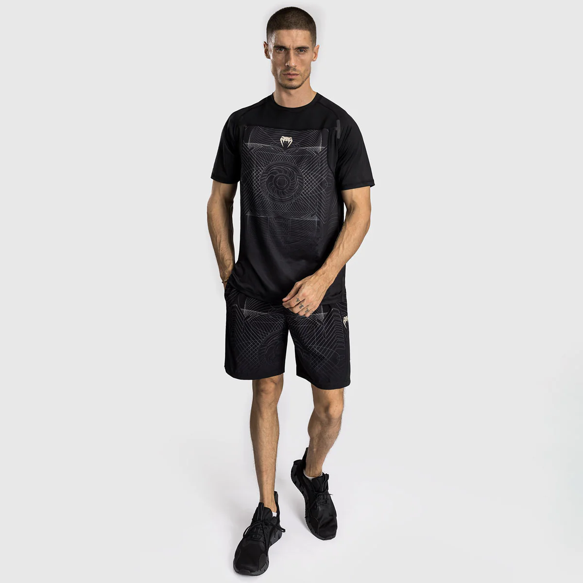Camiseta Venum Air Dry Tech Negro - Image 4