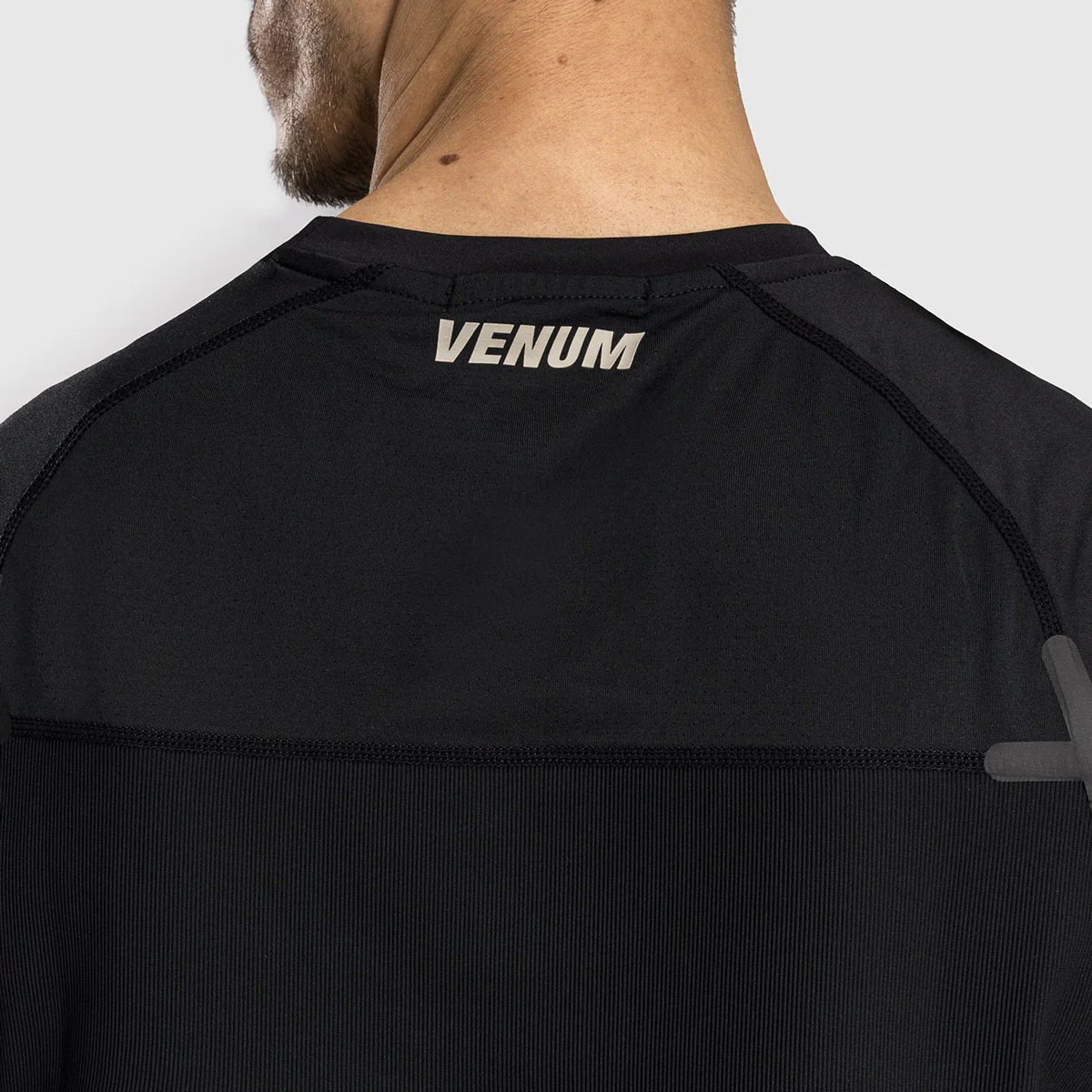 Camiseta Venum Air Dry Tech Negro - Image 7