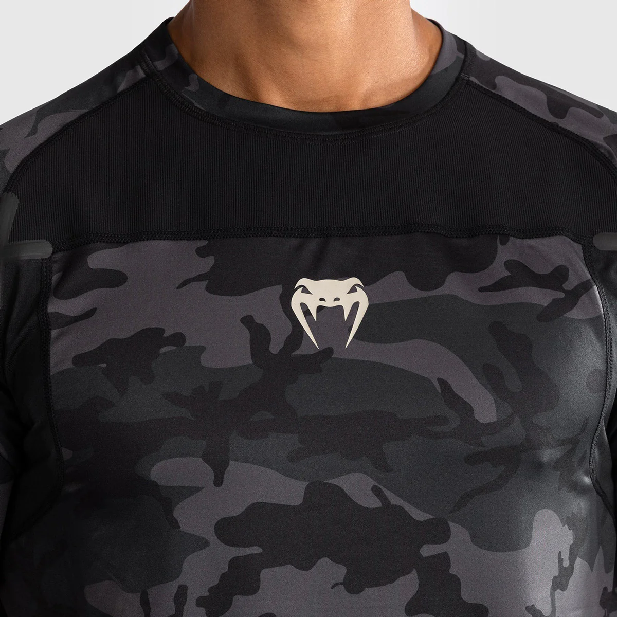 Camiseta Venum G-Fit Air Dry Tech camuflaje  - Image 3