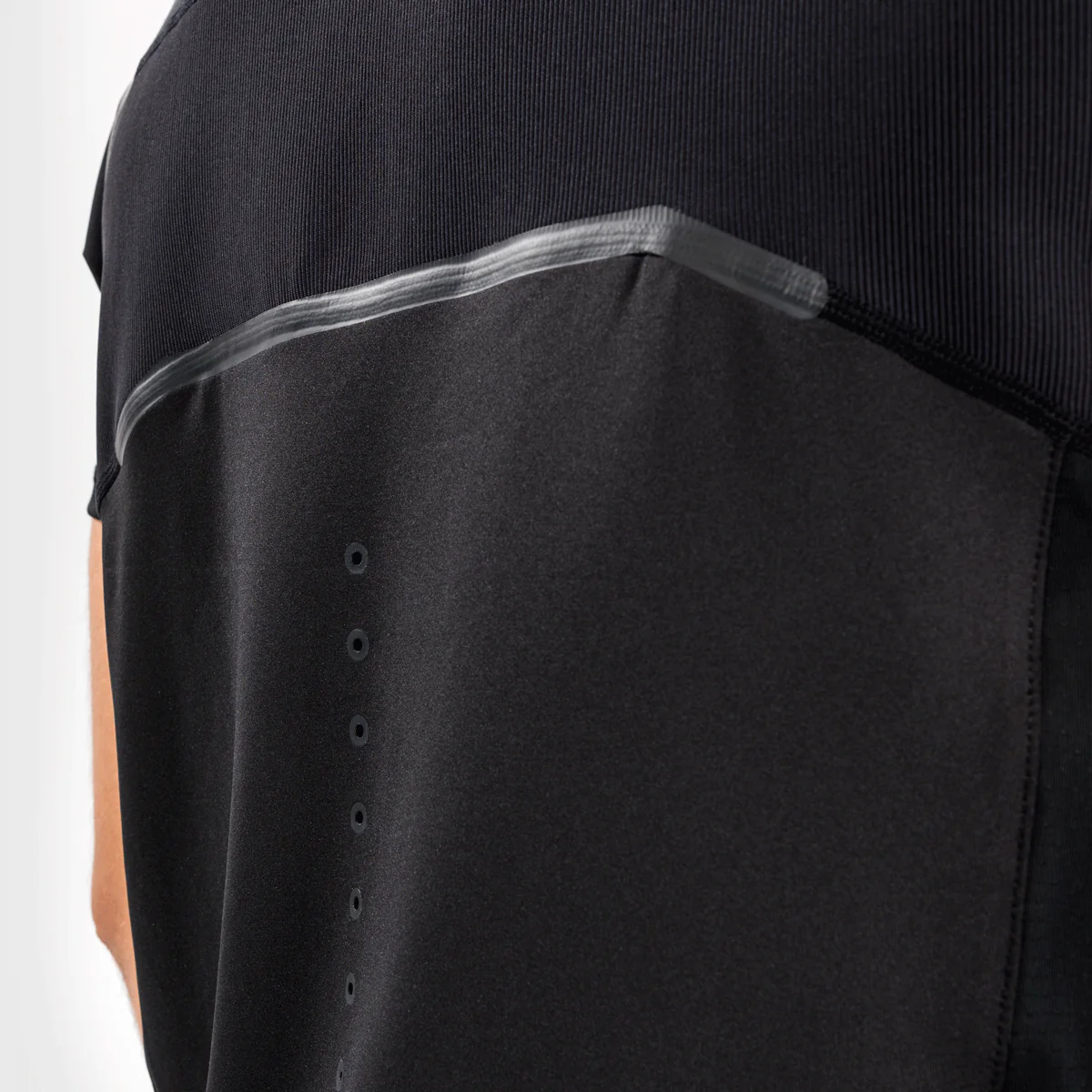 Camiseta Venum G-Fit Air Dry Tech negro  - Image 3