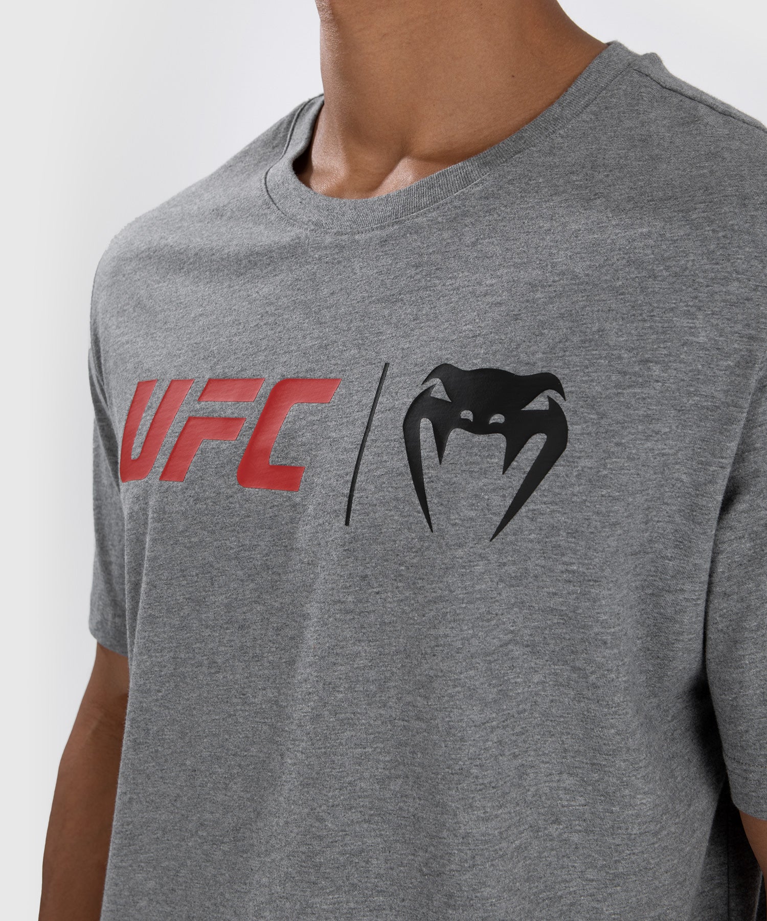Camiseta Venum Classic UFC  - Image 22