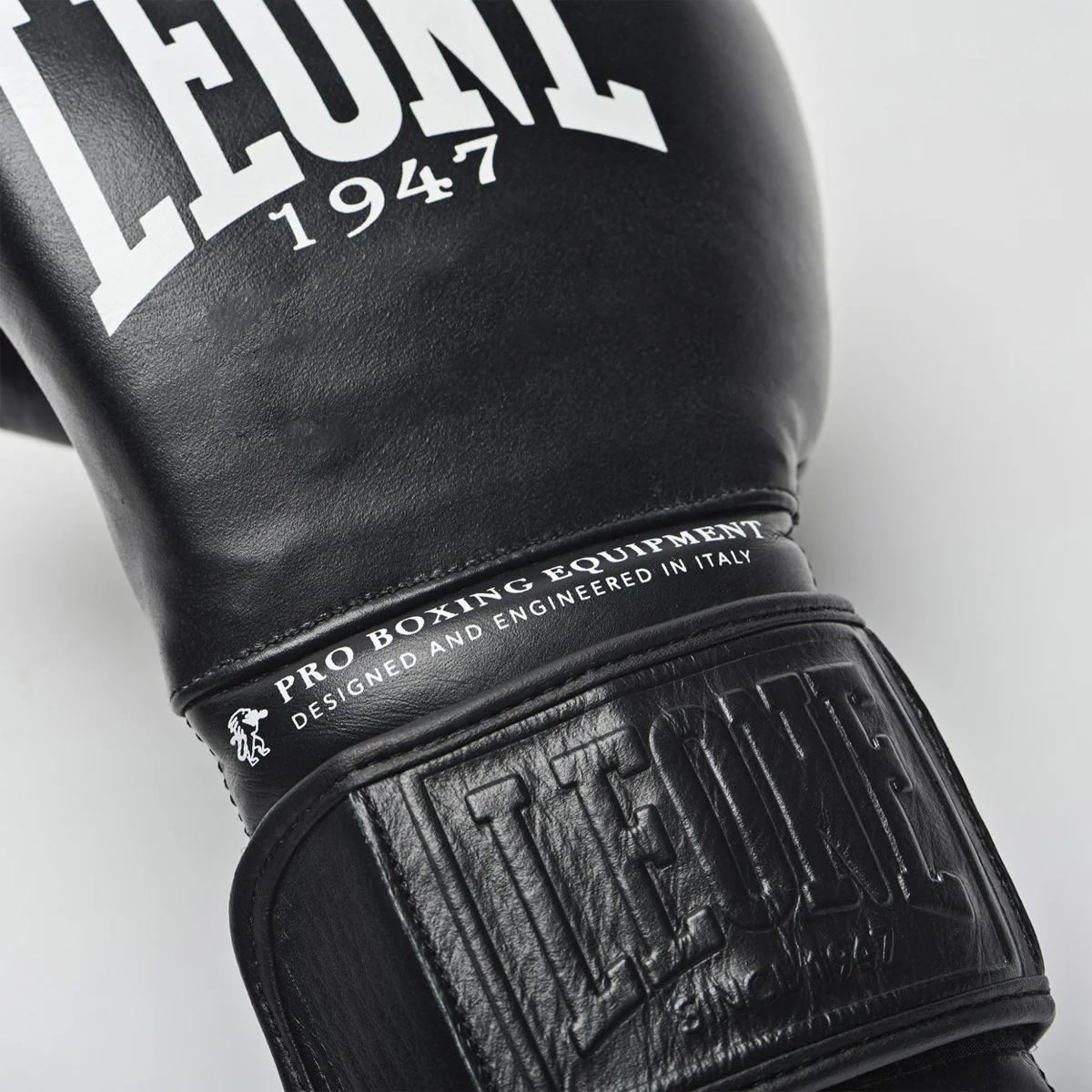 Guantes de boxeo Leone The Greatest GN111  - Image 5