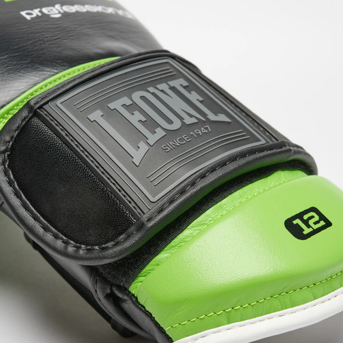 Guantes de boxeo Leone Professional 2 GN115C Verde 10 Oz - Image 8