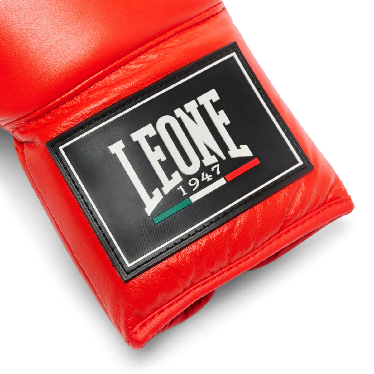 Guantes de boxeo Leone Shock Pro con cordones GN057L Rojo  - Image 7
