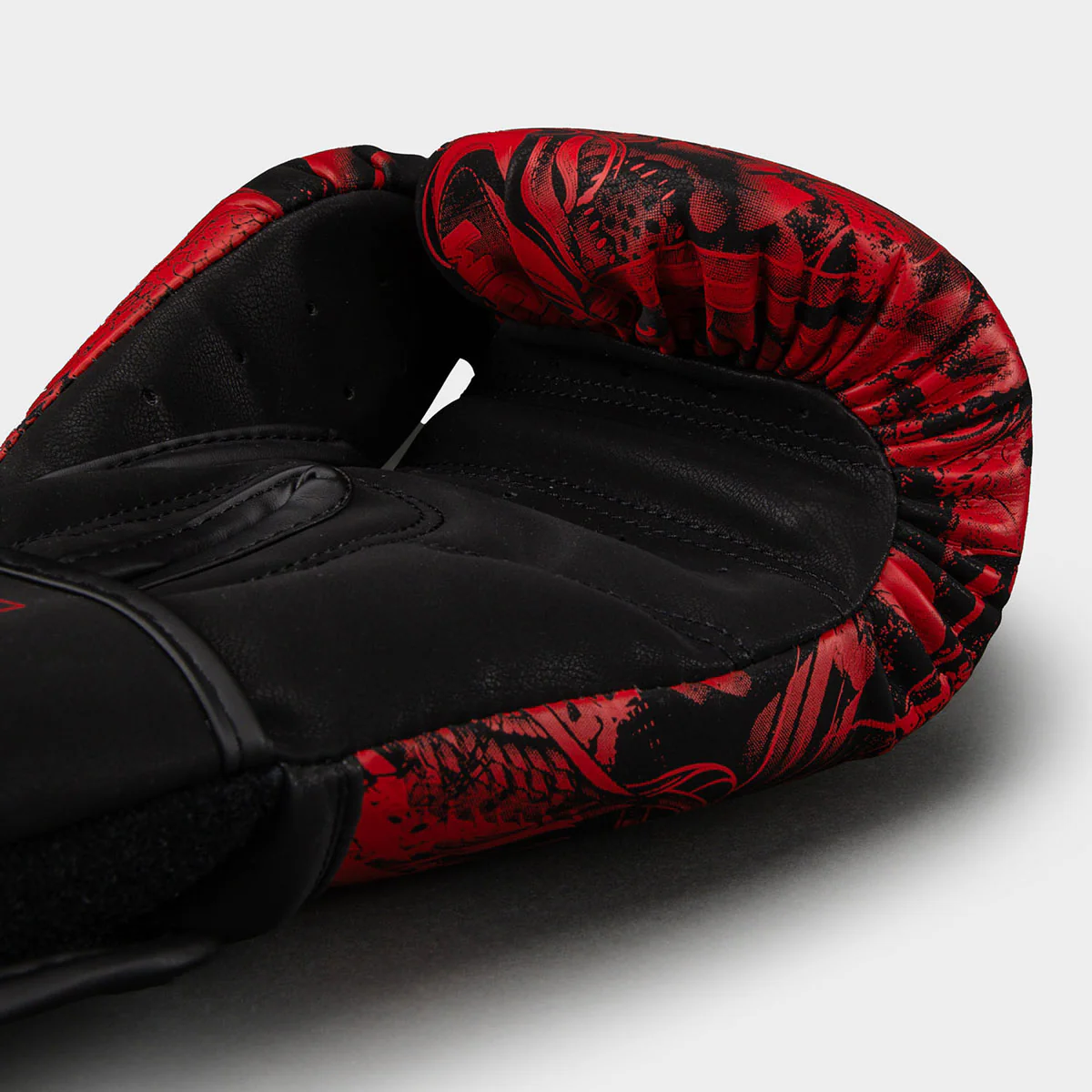 Guantes de boxeo Venum 20th Anniversary Negro-rojo  - Image 4