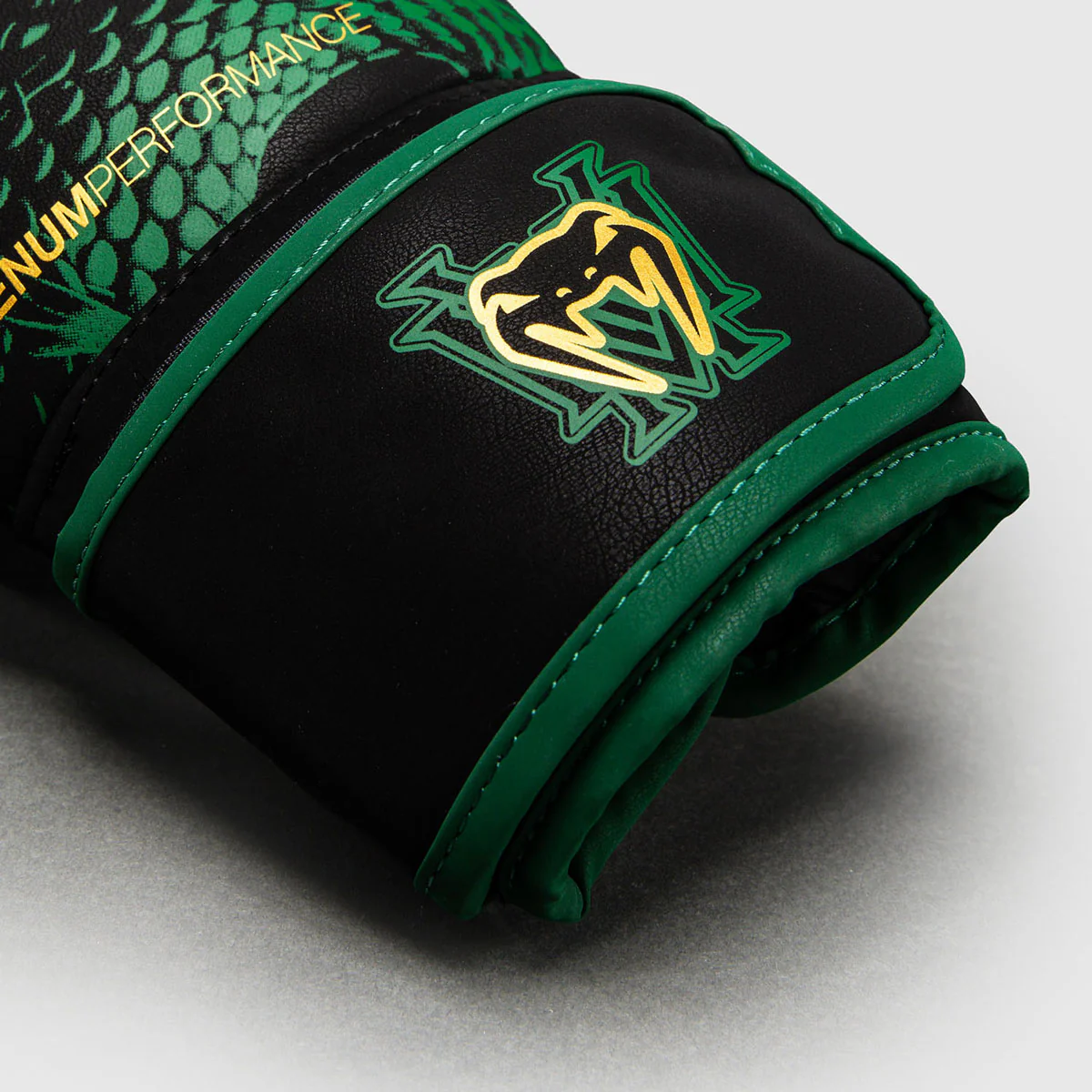 Guantes de boxeo Venum Matupa Negro-verde  - Image 4
