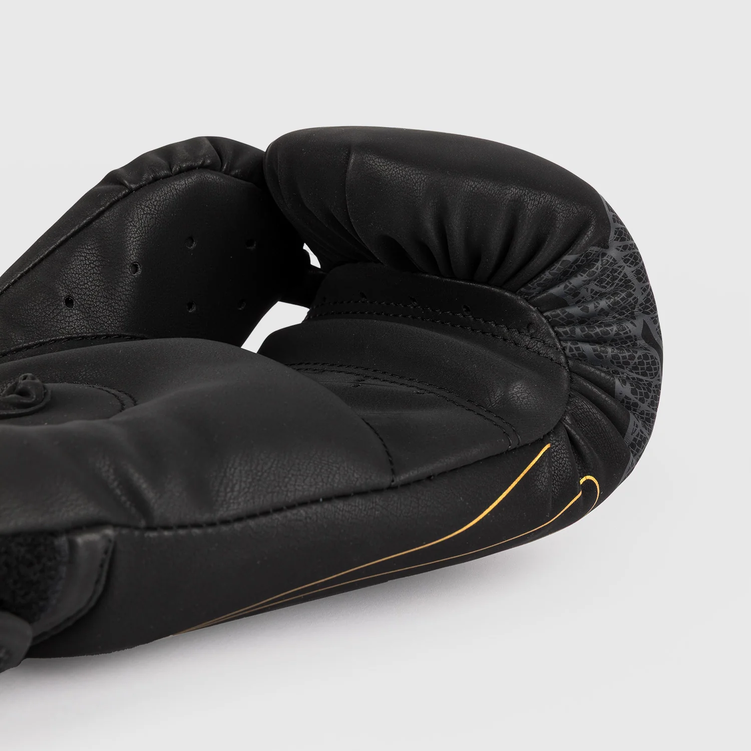 Guantes de boxeo Venum Serpenti Negro  - Image 4