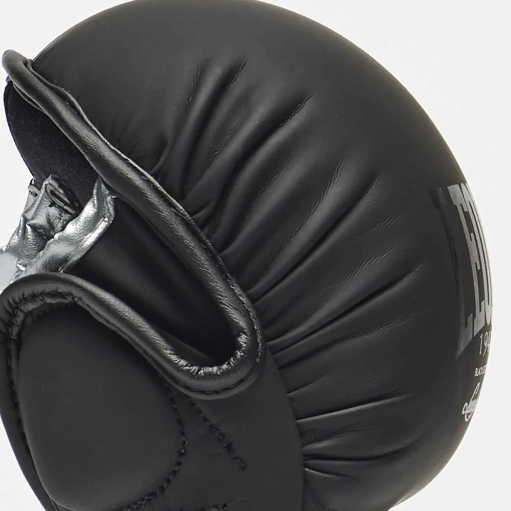 Guantes MMA Leone Black Edition GP121 7 oz - Image 5