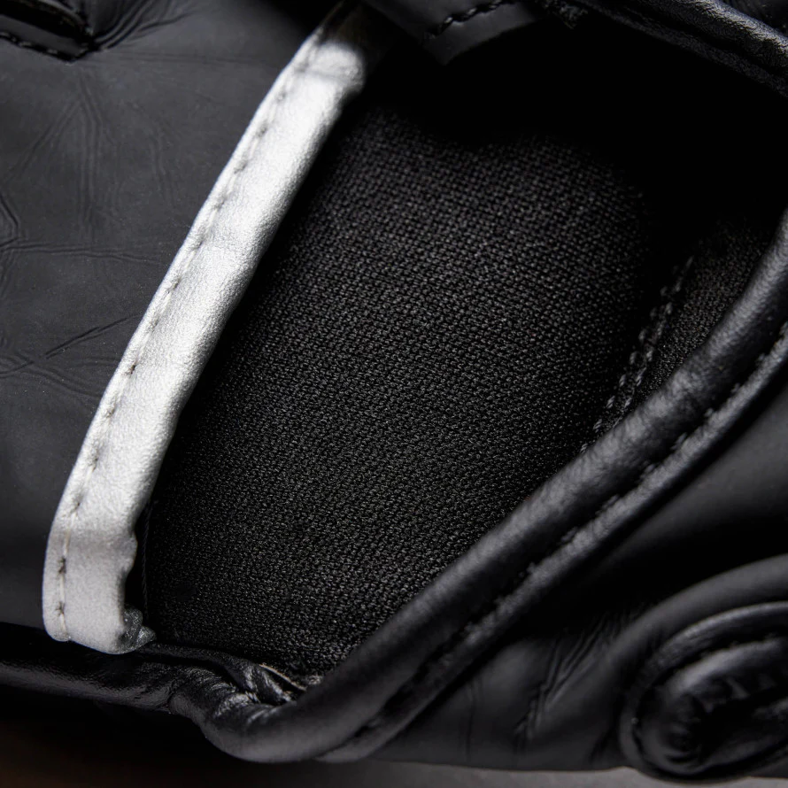 Guantes MMA Leone Black Edition GP121 7 oz - Image 7