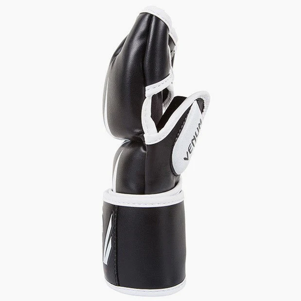 Guantes MMA 4 Oz Venum Challenger Negro  - Image 4