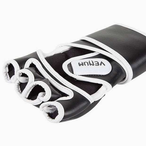 Guantes MMA 4 Oz Venum Challenger Negro  - Image 6