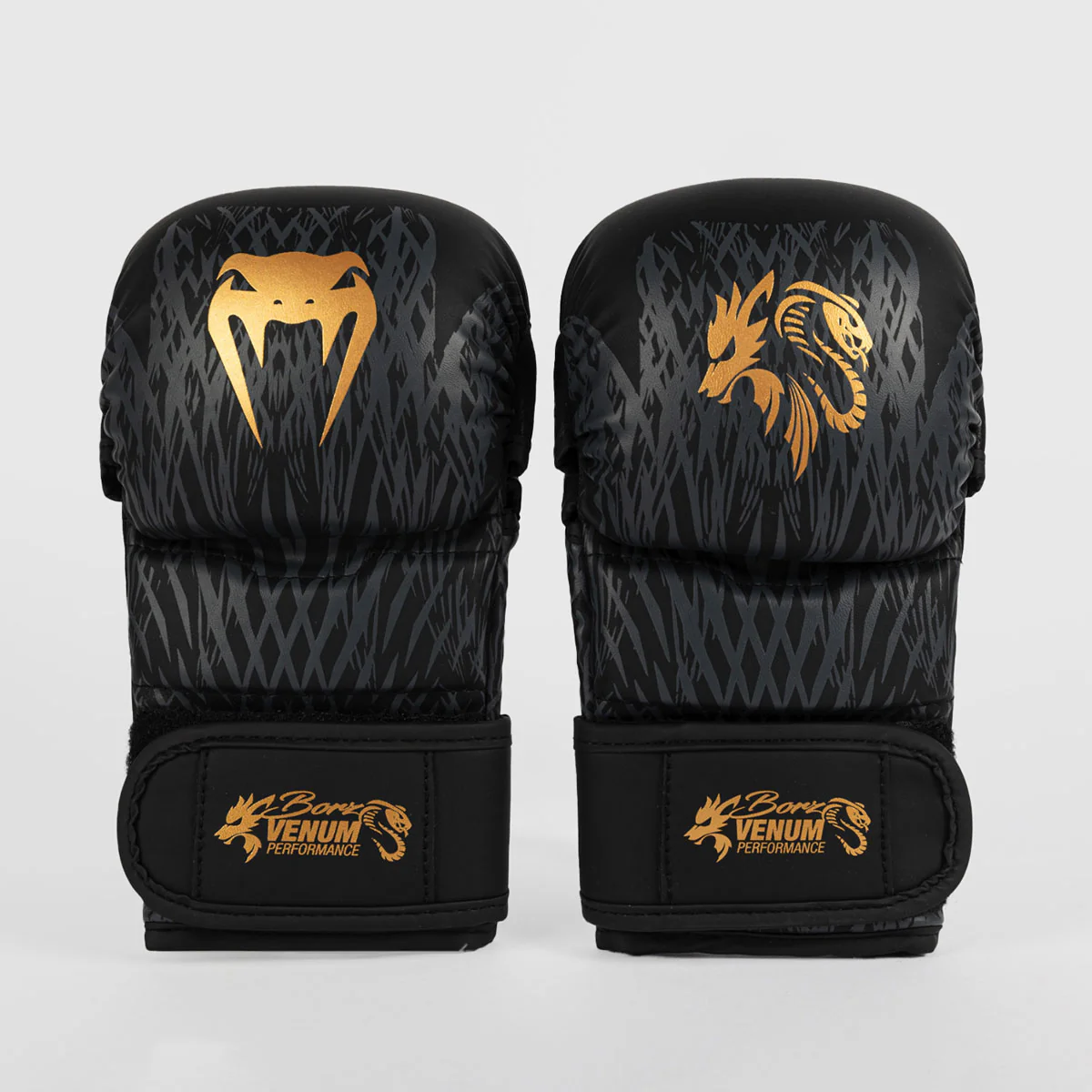 Guantes MMA Venum x Chimaev Wild Borz Negro  - Image 3