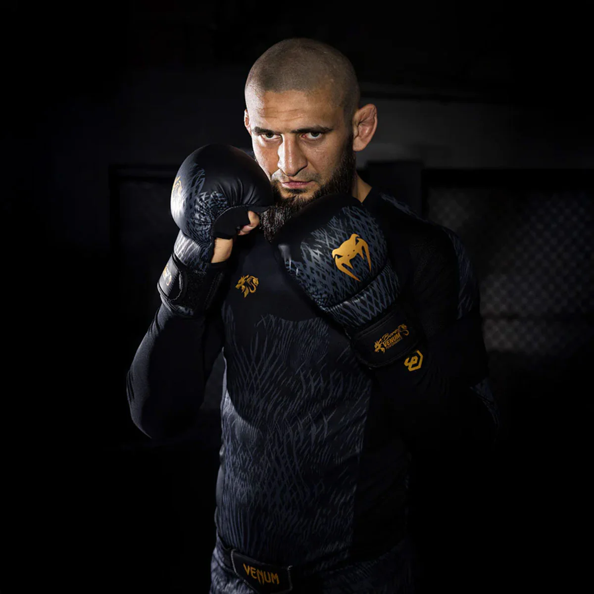Guantes MMA Venum x Chimaev Wild Borz Negro  - Image 5