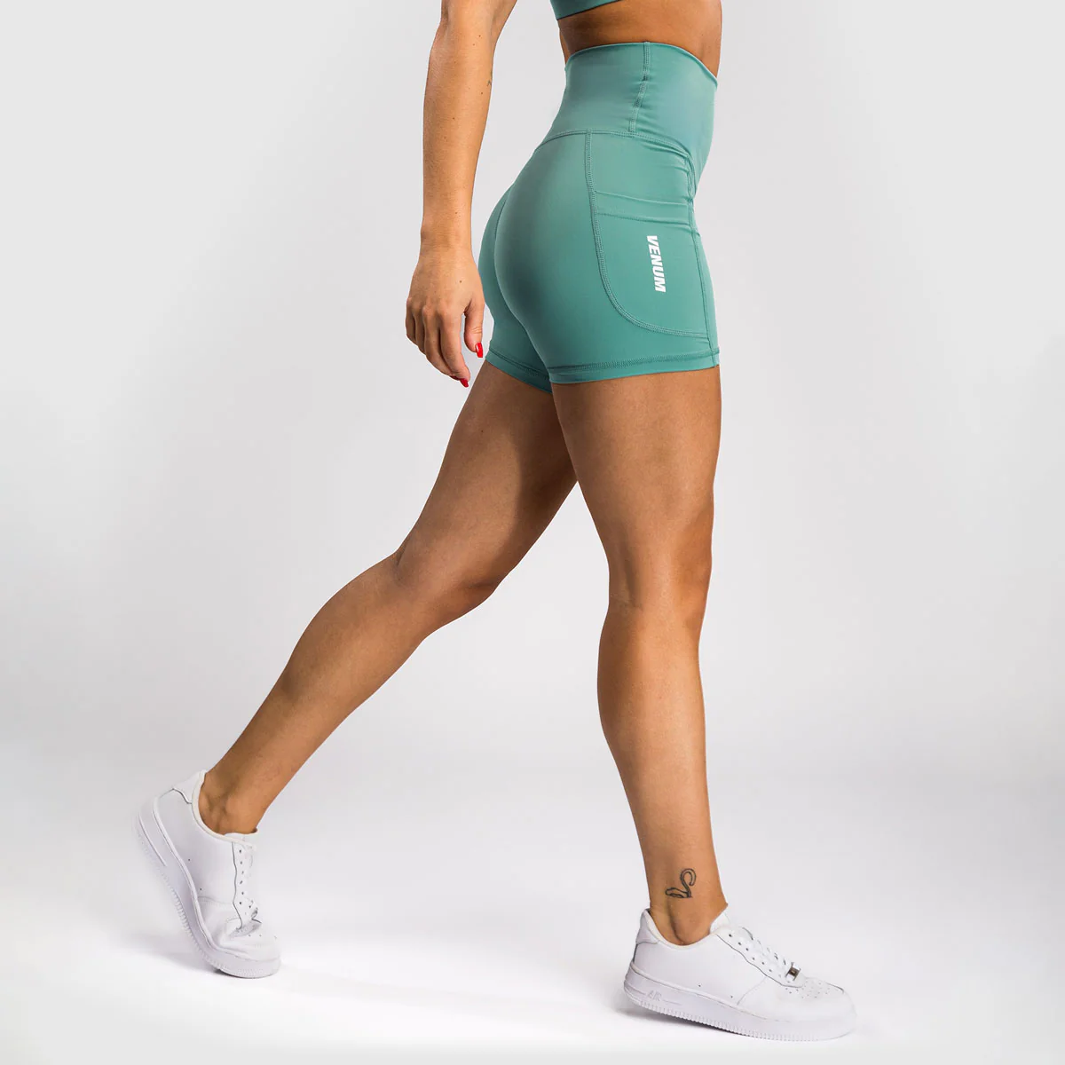 Leggings cortos Mujer Venum Essential Verde agua - Image 3