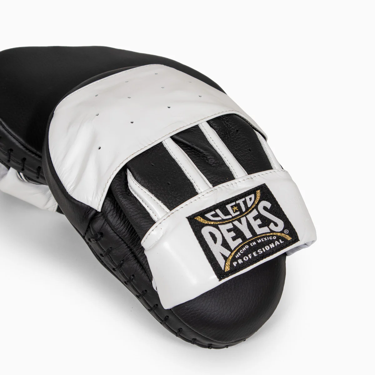 Manoplas de boxeo Cleto Reyes Curvas  - Image 3