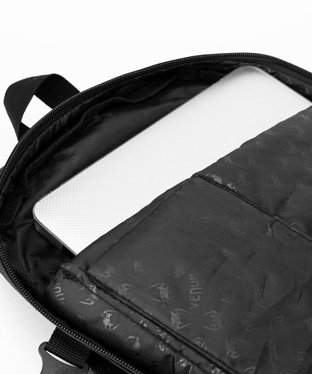 Mochila Venum Challenger Pro Evo  - Image 39