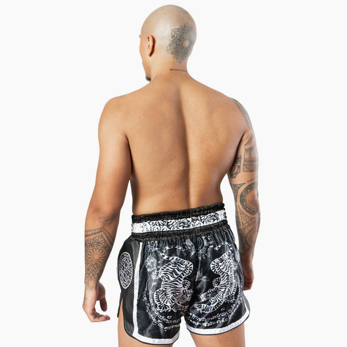 Pantalones kick-thai 8 Weapons Carbon Sak Yant Tigers  - Image 7