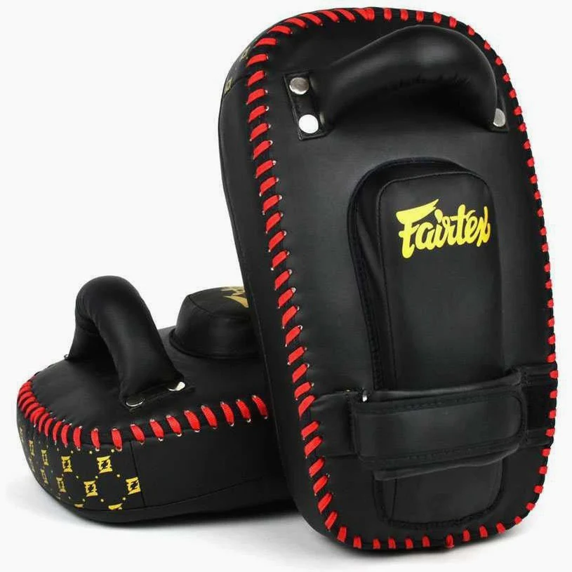 Pao Fairtex Microfibra Curvada Pequeña KPLC6 Negro-oro - Image 4