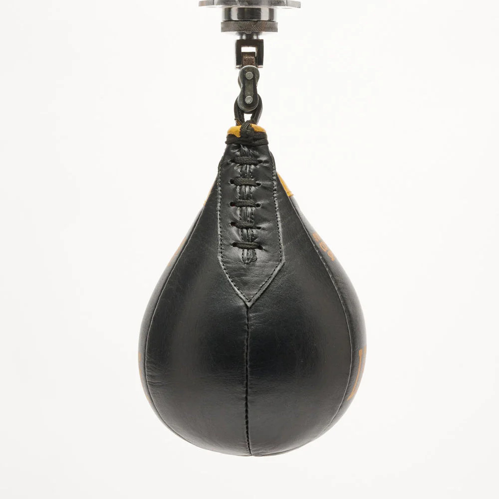 Pera de boxeo Leone DNA AT805 Negro-oro  - Image 6