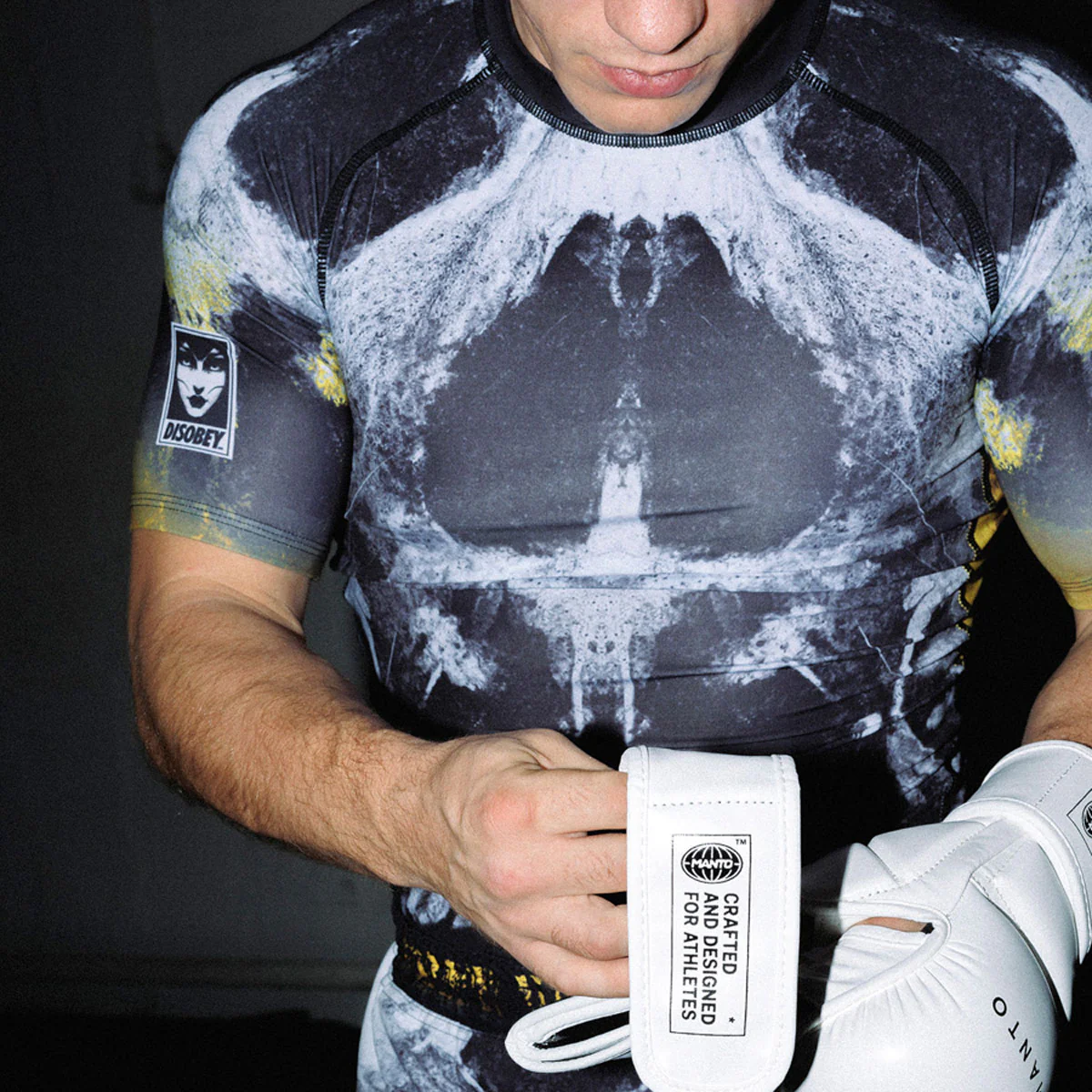 Rashguard Manto Disobey mangas cortas  - Image 8