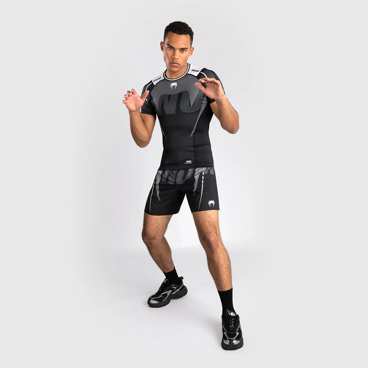 Rashguard Venum Adrenaline mangas cortas Negro-gris  - Image 3