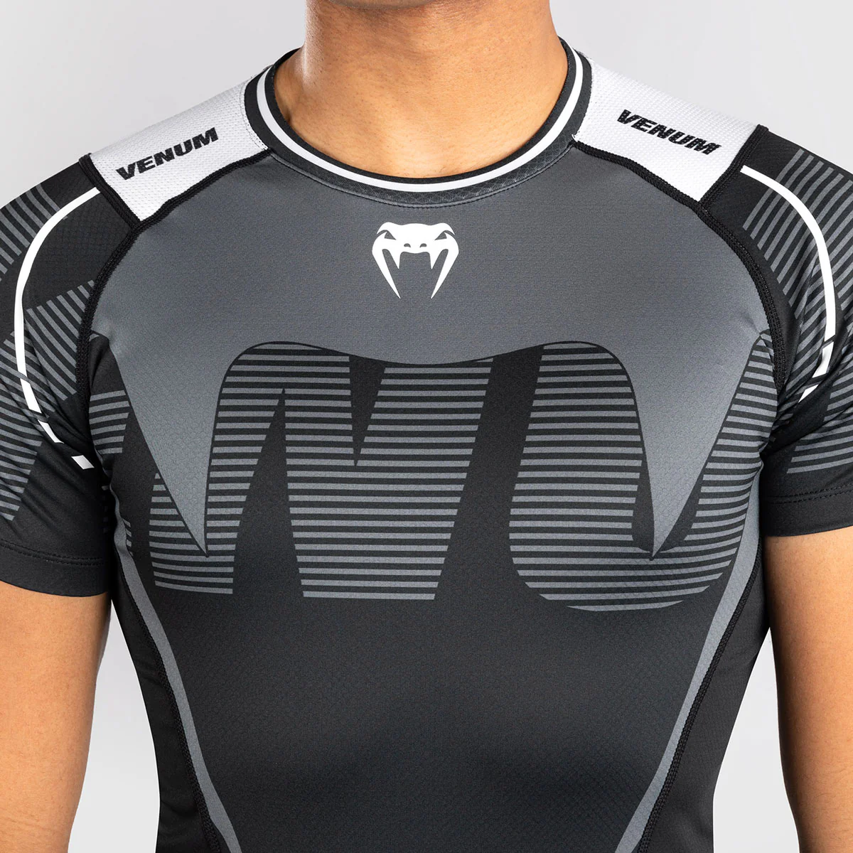 Rashguard Venum Adrenaline mangas cortas Negro-gris  - Image 5