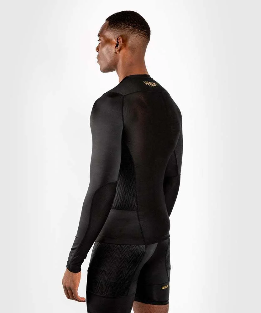 Rashguard Venum G-Fit Negro-oro mangas largas  - Image 5
