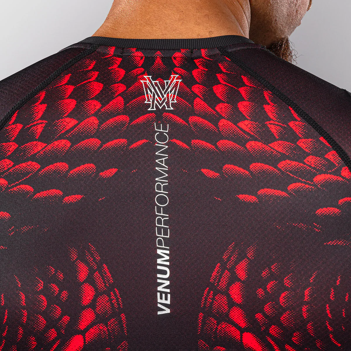 Rashguard Venum Matupa mangas cortas Negro-rojo  - Image 5