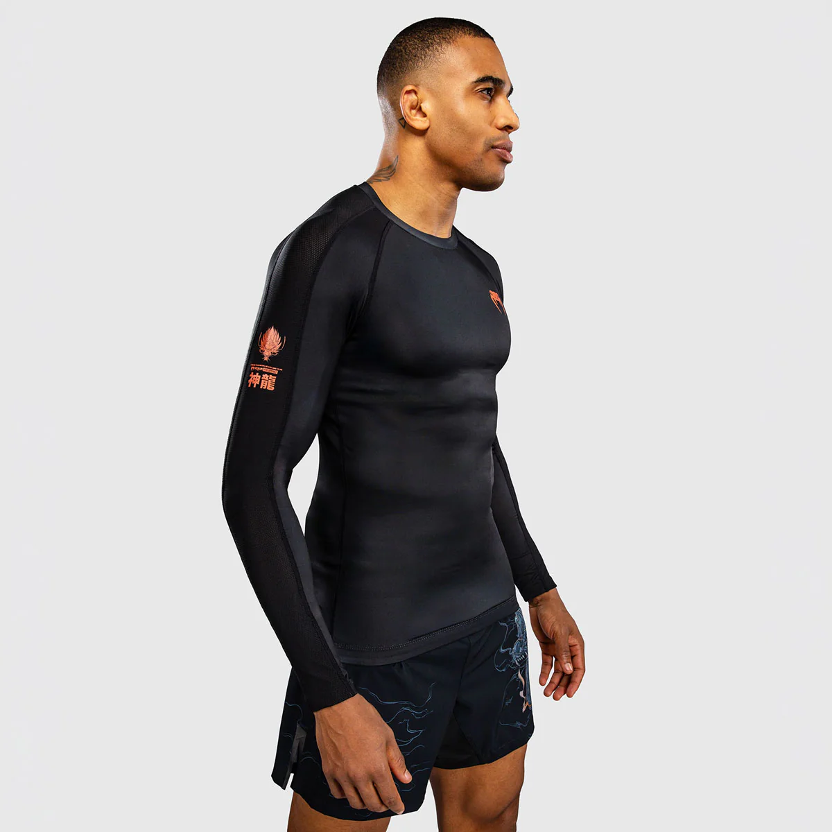 Rashguard Venum Thunder Dragon mangas largas Negro - Image 5