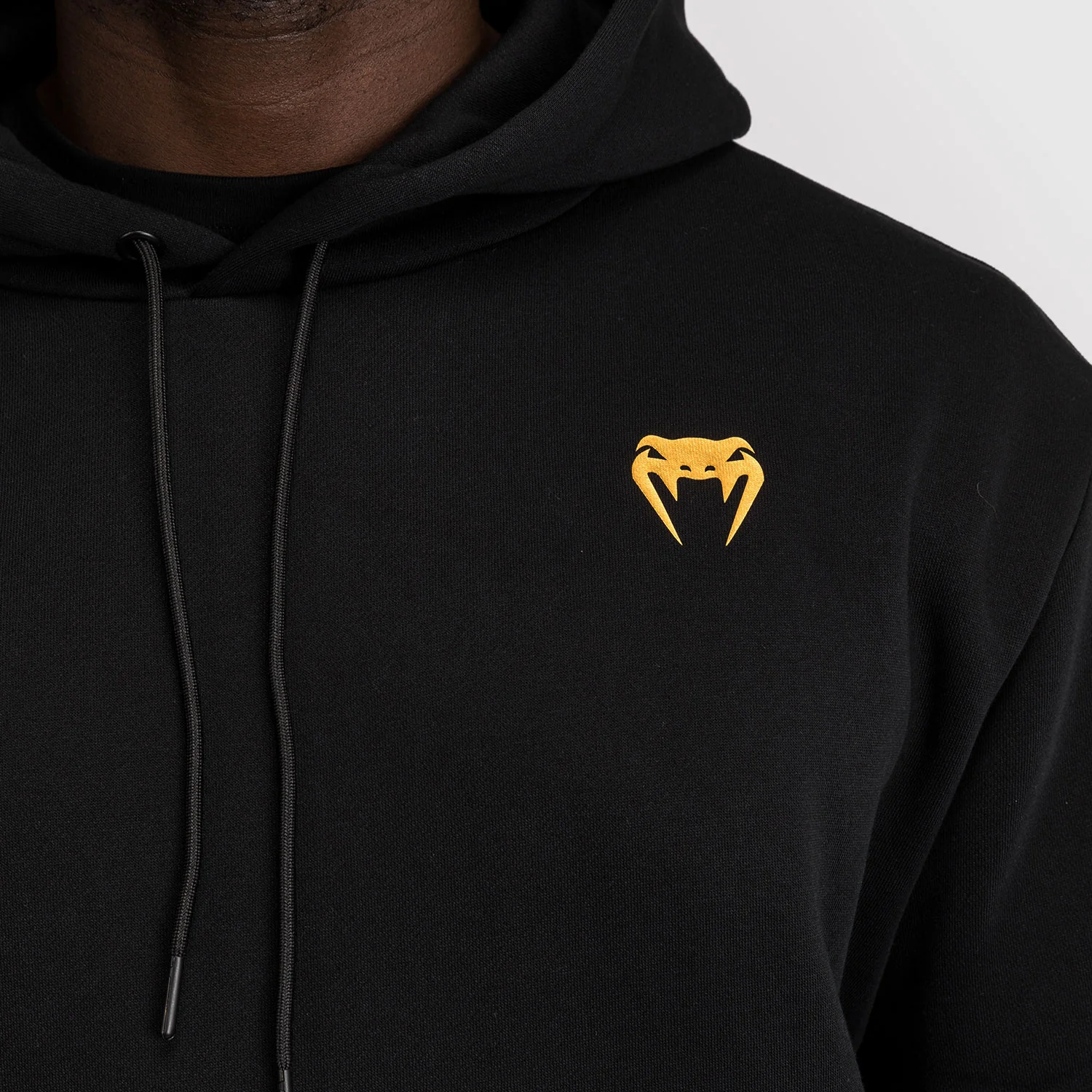 Sudadera Venum Serpenti con capucha Negro  - Image 6