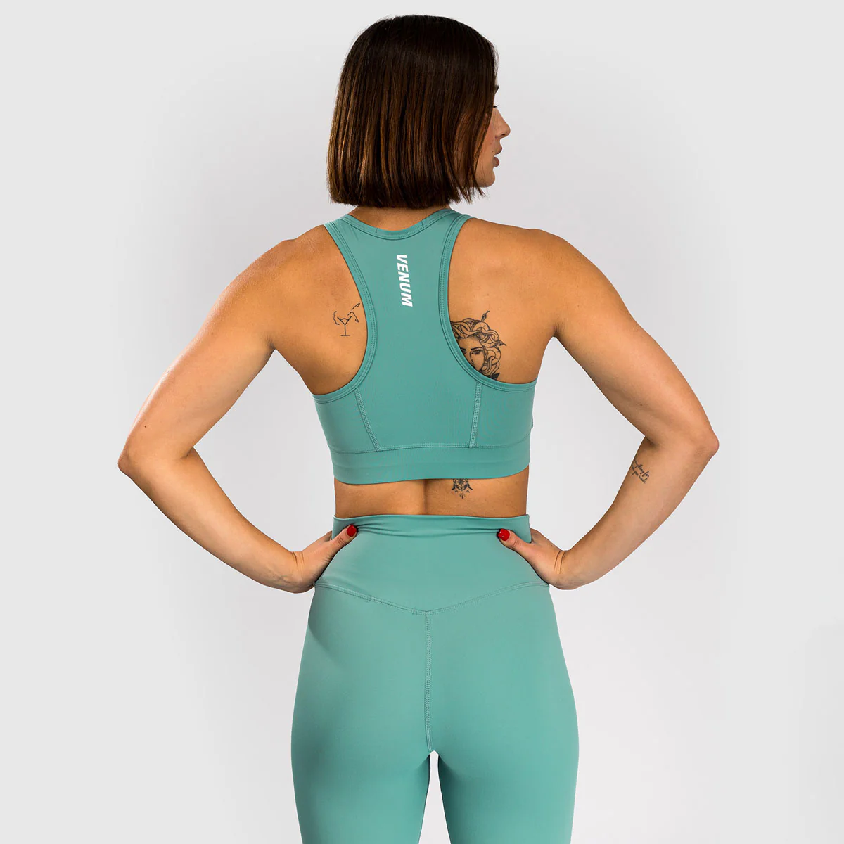 Top mujeres Venum Essential Verde agua - Image 3