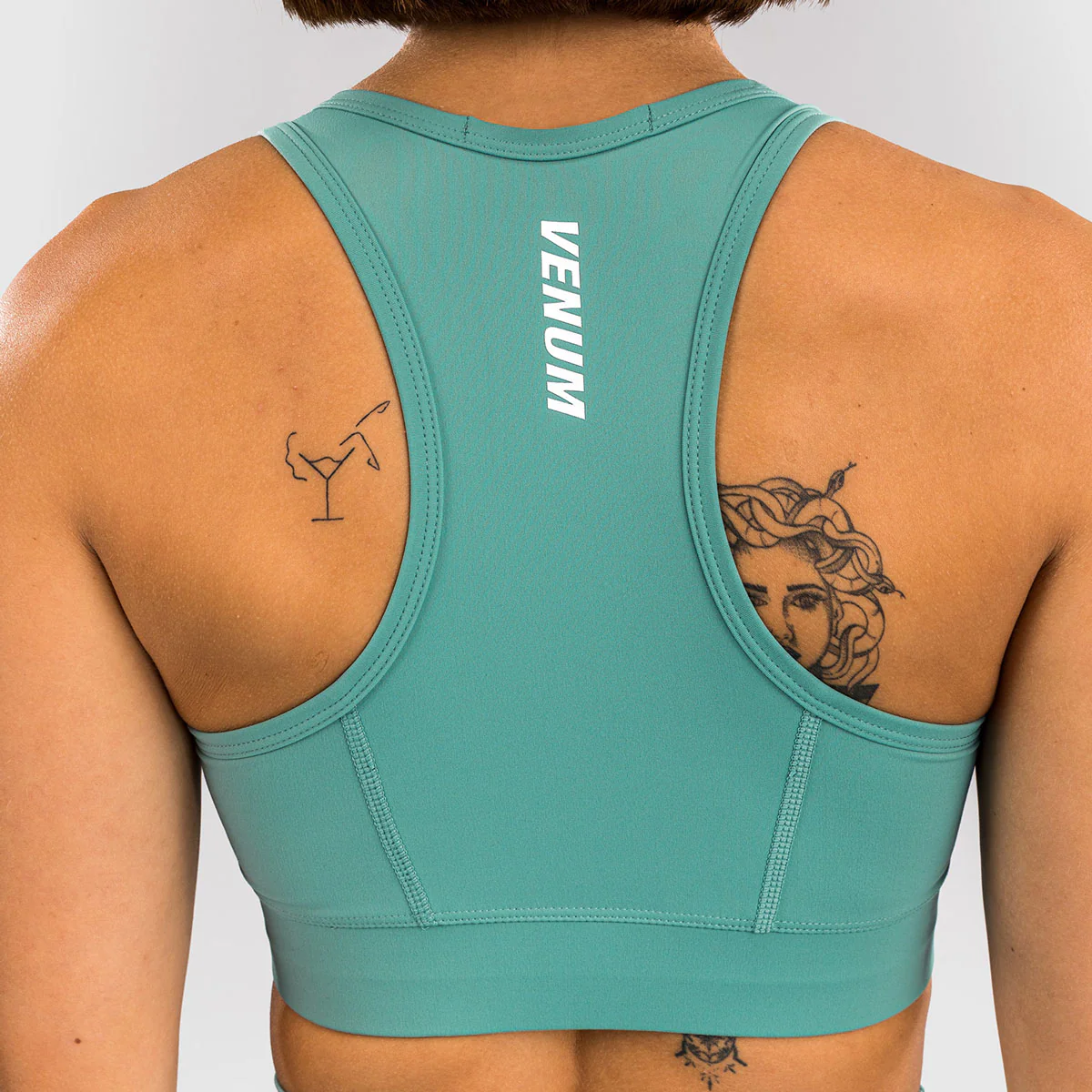 Top mujeres Venum Essential Verde agua - Image 6