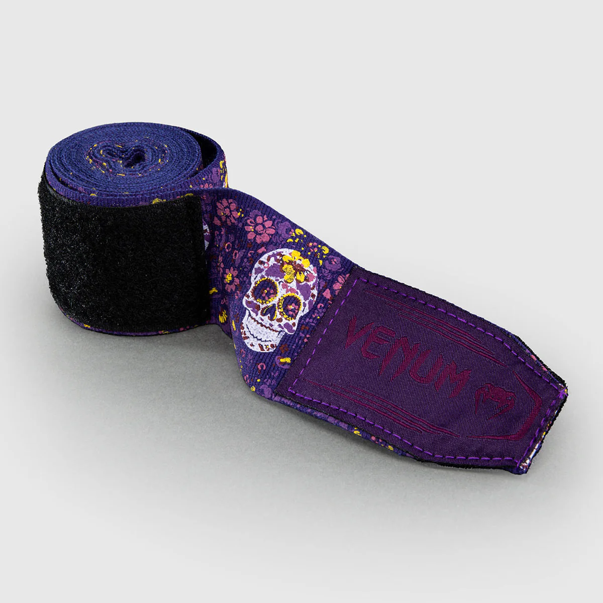 Vendas de boxeo Venum Santa Muerte Violeta  - Image 3
